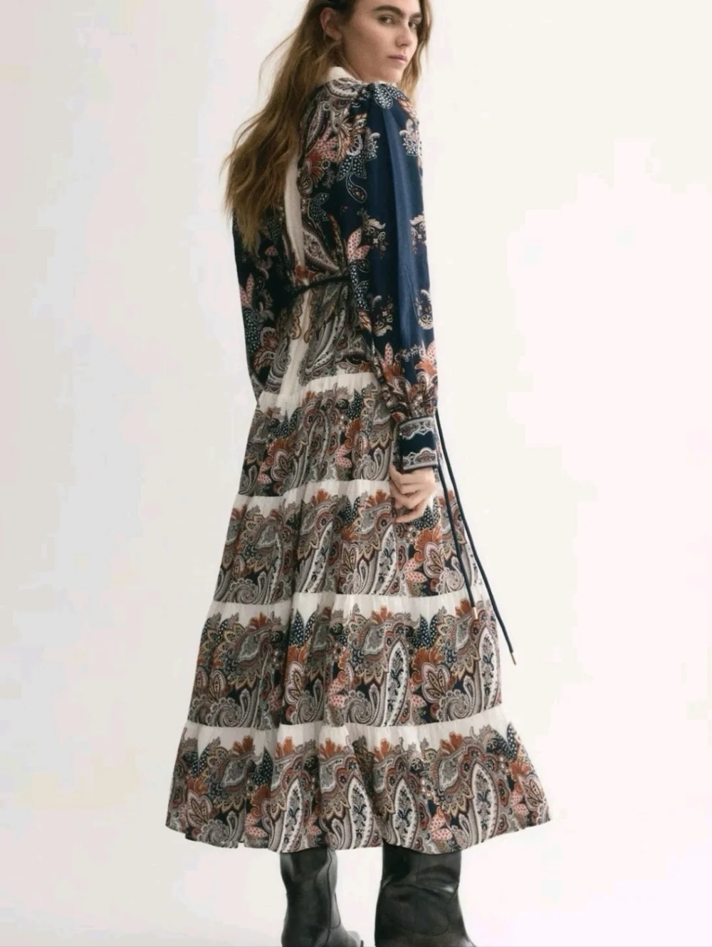 Sz M H&M Dress With Tiered Skirt New Blue Beige/Paisley - Picture 3 of 4